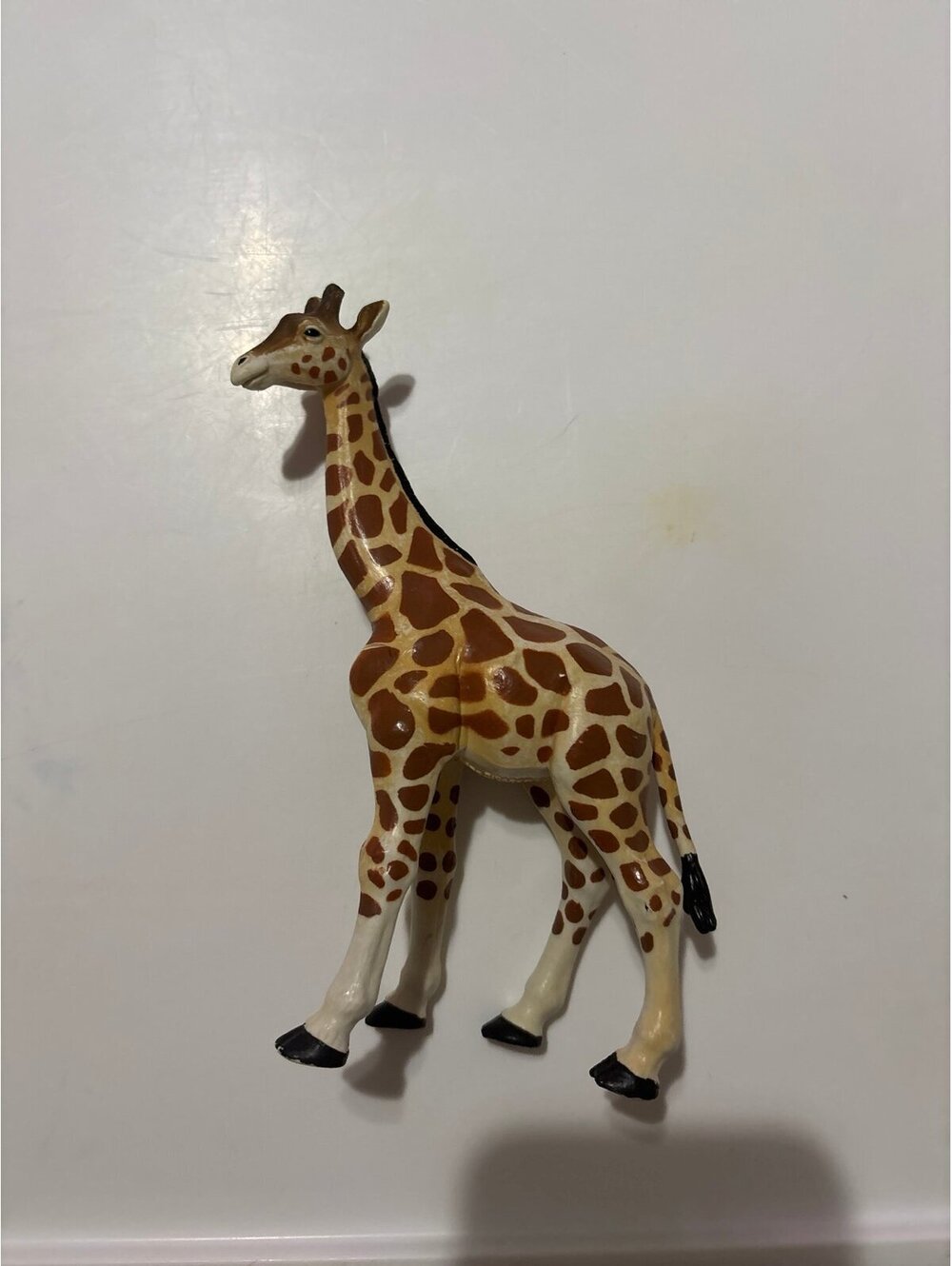 Wild Safari Giraffe figurine